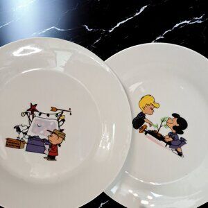 Zak! Designs Snoopy Charlie Brown Lucy 7 1/2 Plates Christmas Holiday Lot of 2